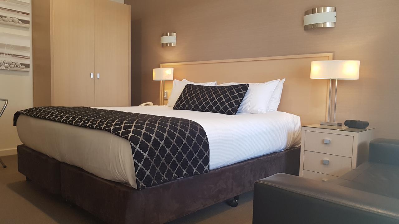 Largs Pier Hotel Adelaide Bagian luar foto