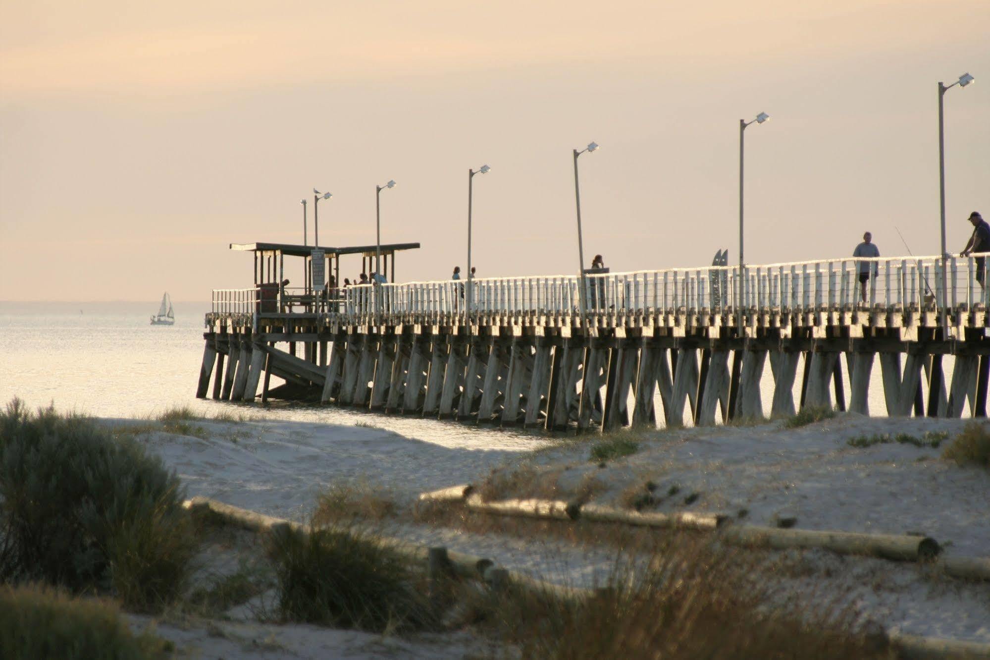 Largs Pier Hotel Adelaide Bagian luar foto